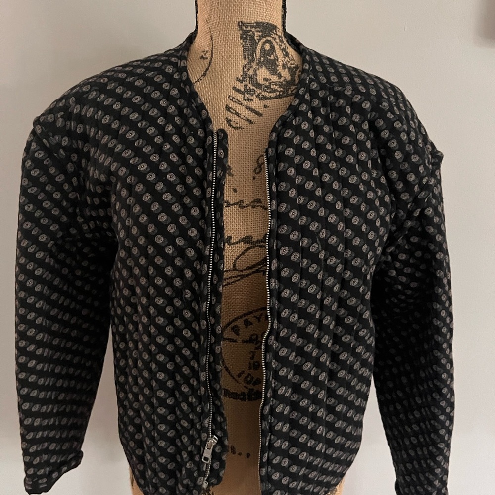 Women’s Quilted Black Patterned Jacket - image 1
